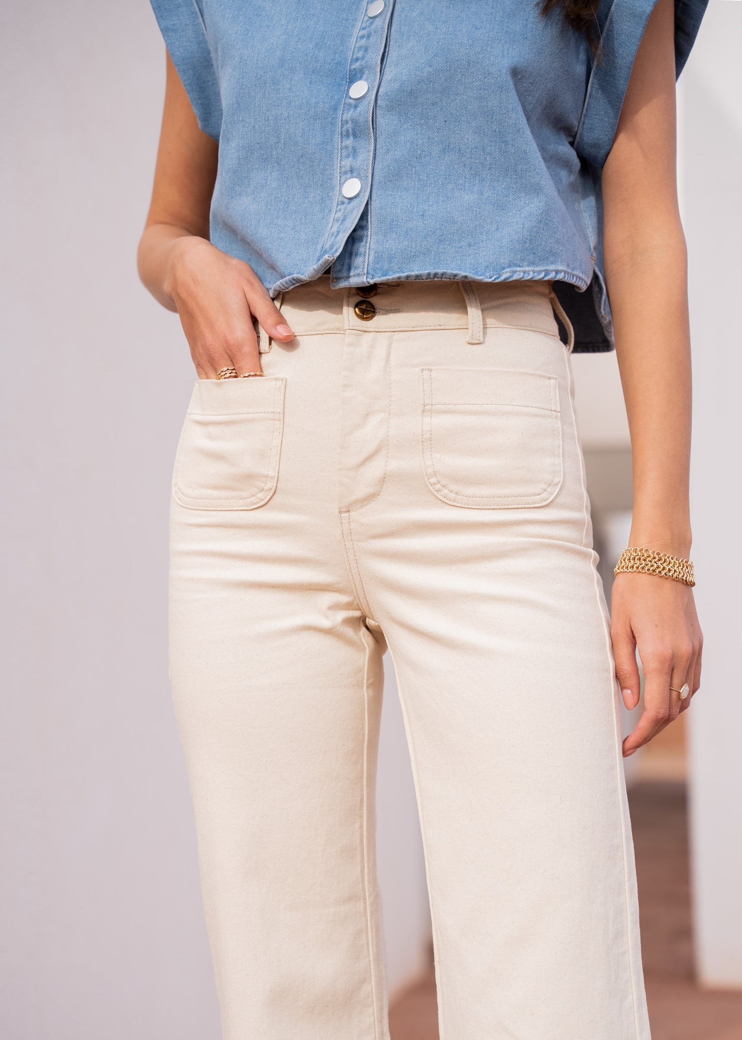 Cream Flare Jeans Ankle